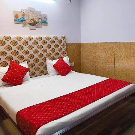 Hotel Metro Park New Delhi Exteriör bild